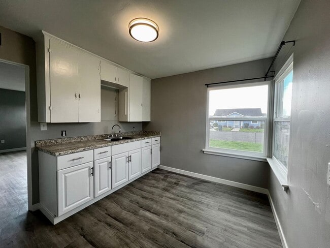 Photo - Non-refundable fee & security deposit total: $1275.00