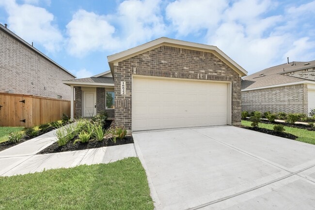 Photo - 16822 Spotted Oak Dr