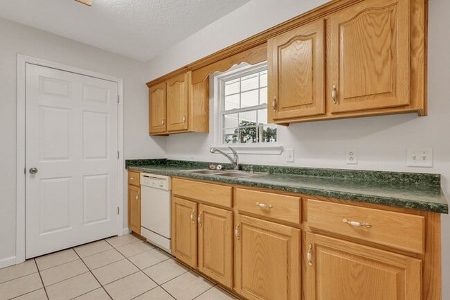 Photo - 3bd 2ba Home for Rent on Empire Rd