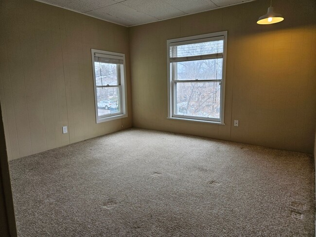 Photo - Top Floor Renovated 1 Bed/1 Bath Apartment in Victorian 4-Plex Unidad 01