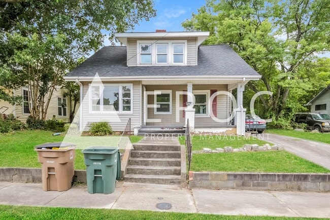 Building Photo - 1218 E Washington St