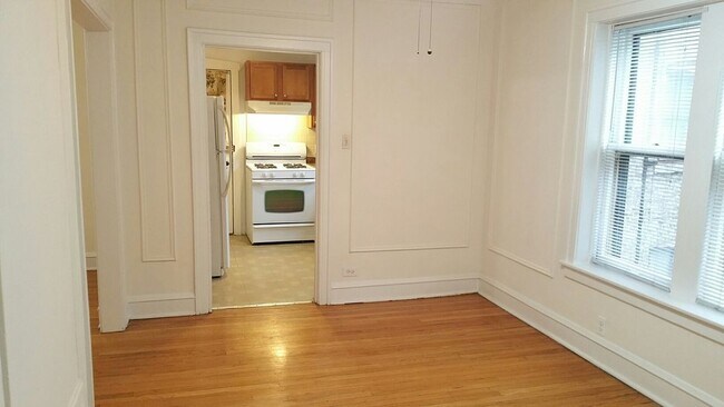 Photo - 708 Seward St