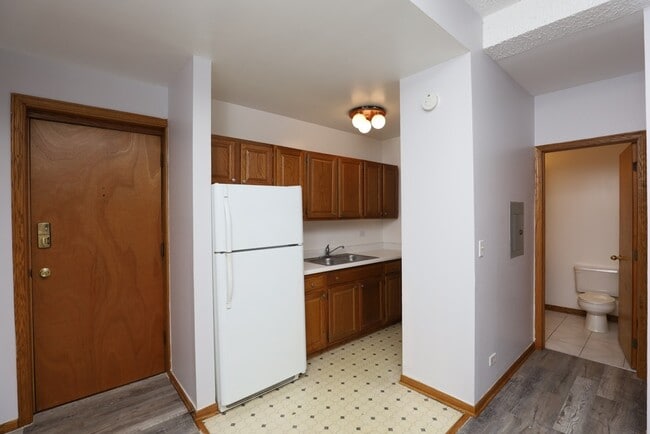 Photo - 4180 N Marine Dr Unidad 011