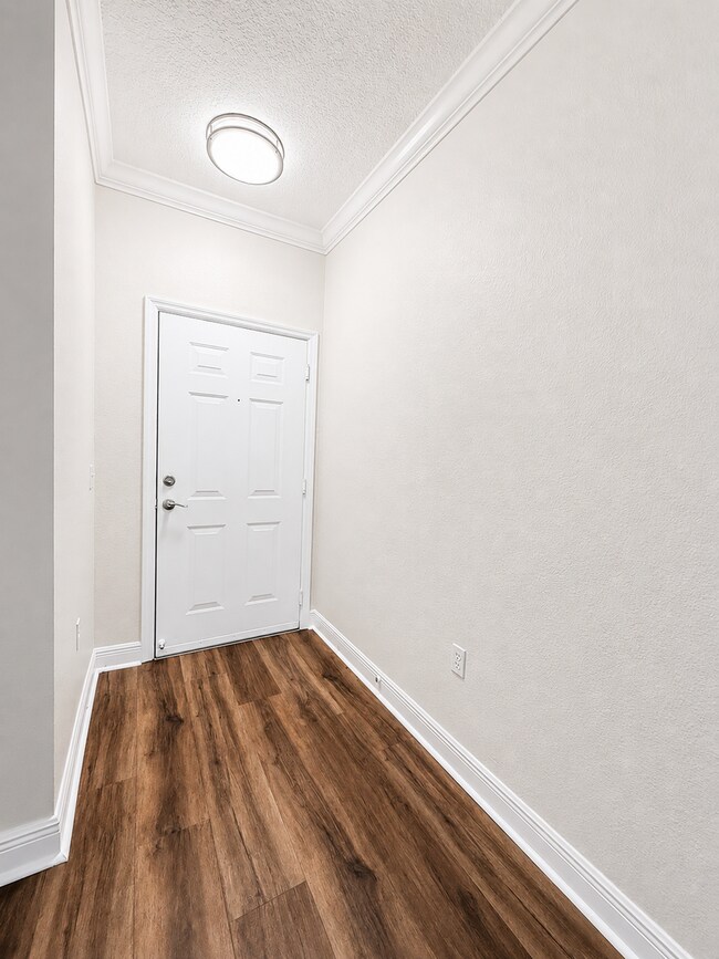Photo - Upgraded 2Bedrooms/2Baths condo in a vibrant lifestyle Winter Garden community! Unit #101