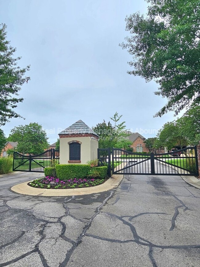Photo - 14727 S Urbana Ave