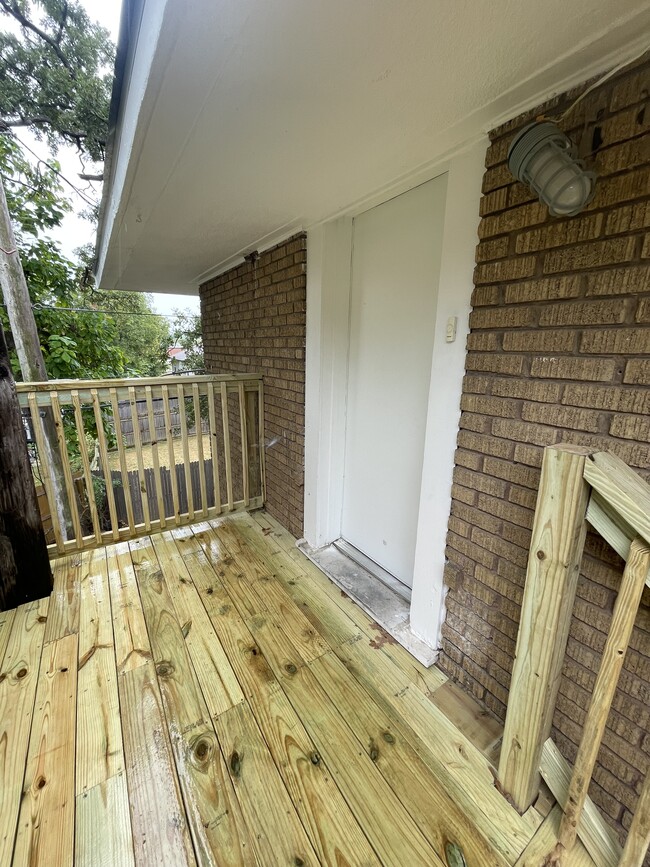 Photo - 720 1/2 N Main st Apt A