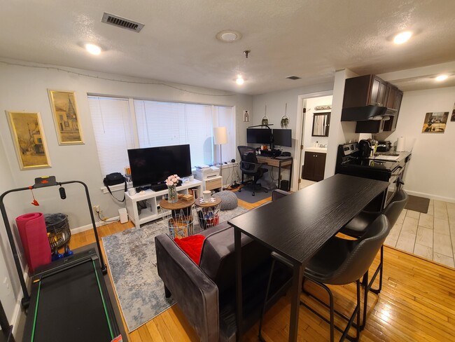 Photo - 1423 Commonwealth Ave Unit 103