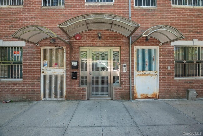 Photo - 103-02 42nd Ave Unit 4D