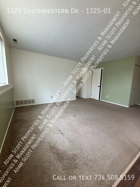 1325 Southwestern Dr Unit 1325-01
