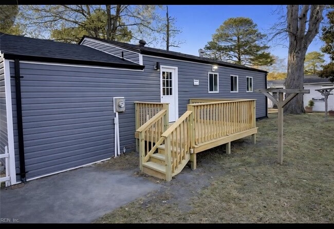 Photo - 1203 Baskerville Ln