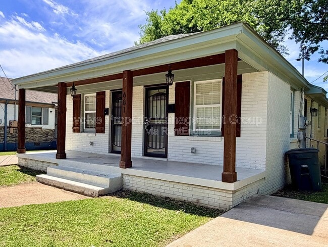 Photo - 681 Harrell St
