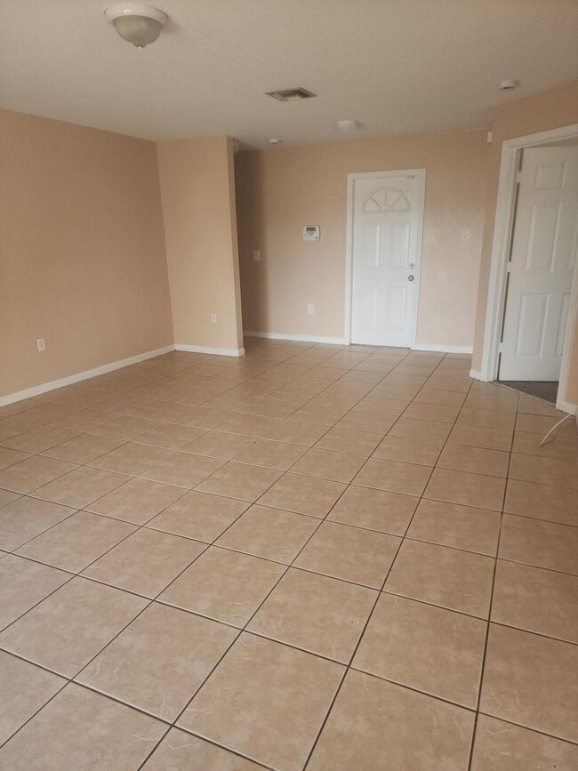 Photo - 8804 NW 38th Dr Unit 3