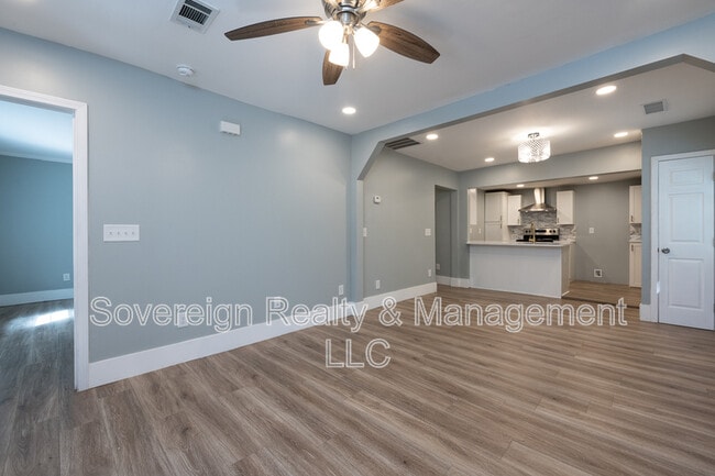 Photo - 2227 Telhurst St SW