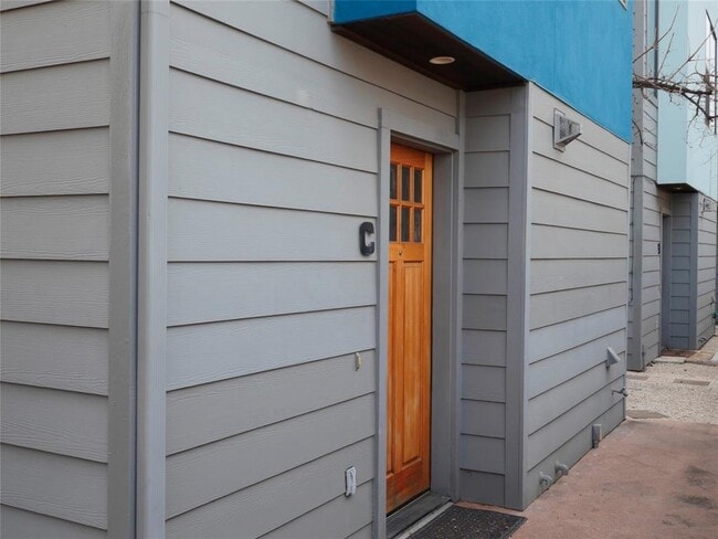 Photo - 3000 Speedway Unit C