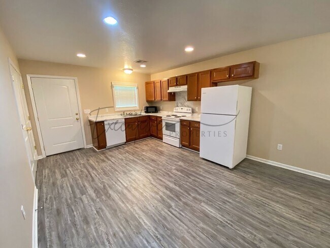 Photo - 308 E 1st St Unit A