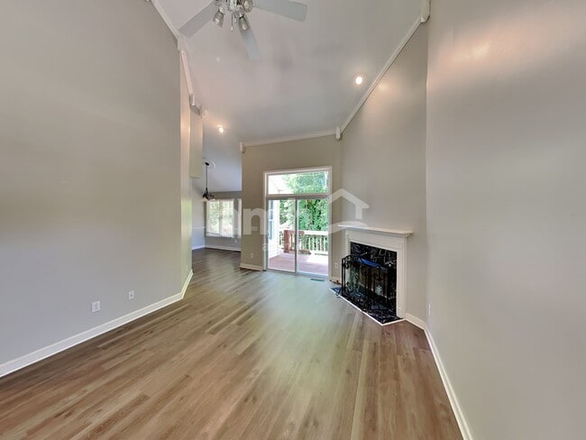 Photo - 1423 Shoreside Dr
