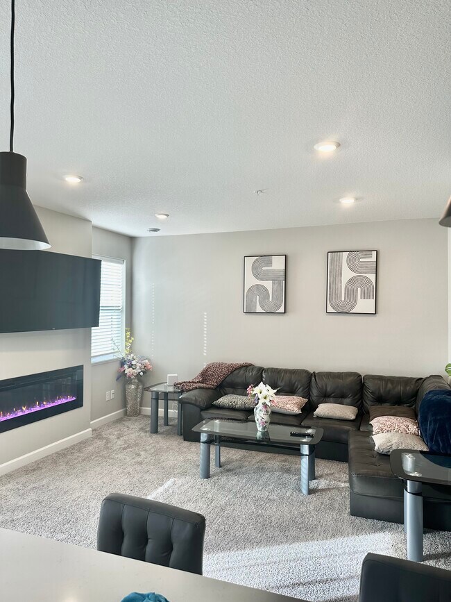 10599 Weston Way N Townhome Townhome Rental in Maple Grove MN