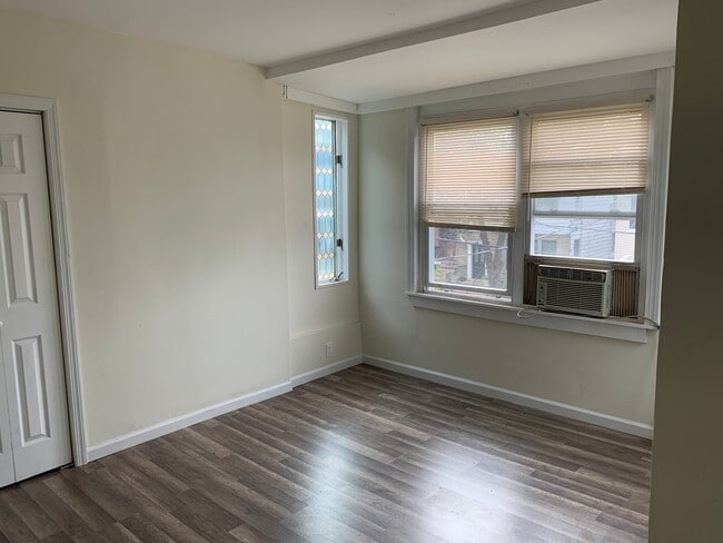 156 Beach St Unit Floor 2