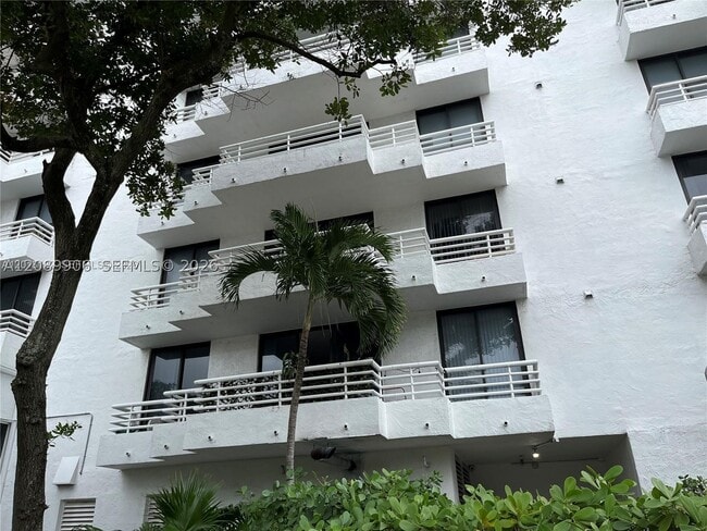 3300 NE 192 St Unit 206