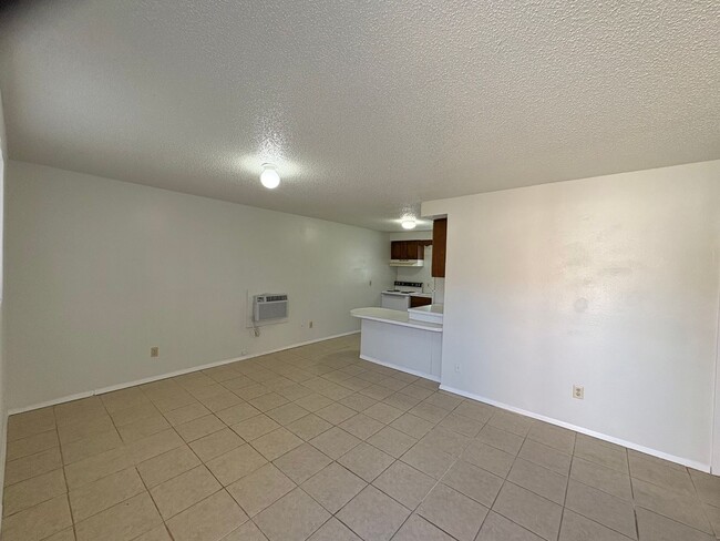 Photo - 122 N Ave E Unit 122
