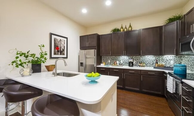 Now Leasing – Spacious Modern Apartments! - Now Leasing – Spacious Modern Apartments! Unidad DWT2