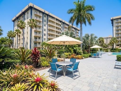 Building Photo - 4550 NW 9th St Unit 203E