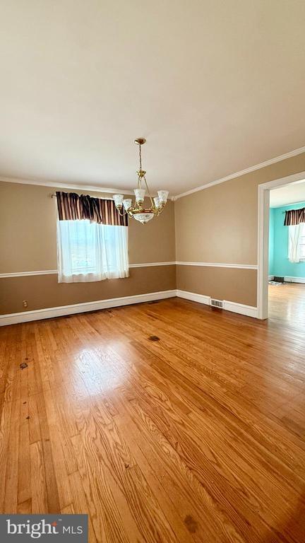 Photo - 308 Eldon Ave