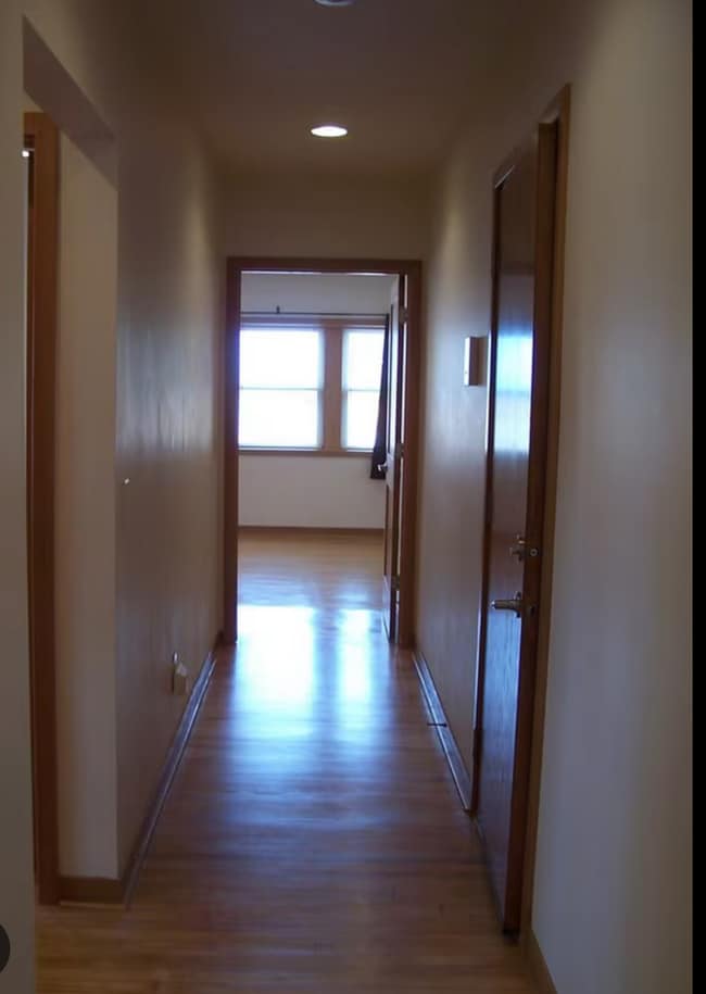 Building Photo - 522 S Park St Unit 202