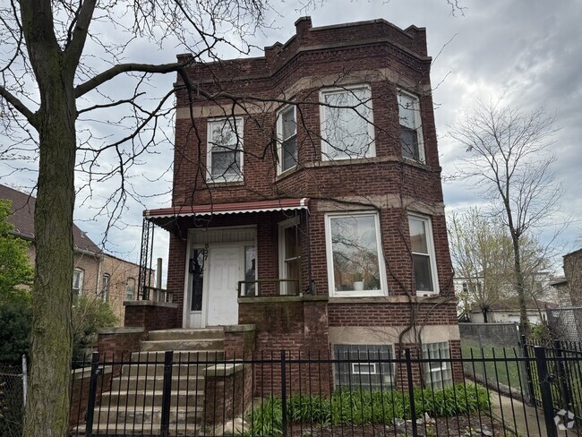 Building Photo - 837 N Monticello Ave Rental