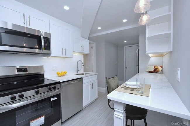 Photo - 105 Garth Rd Unit B3