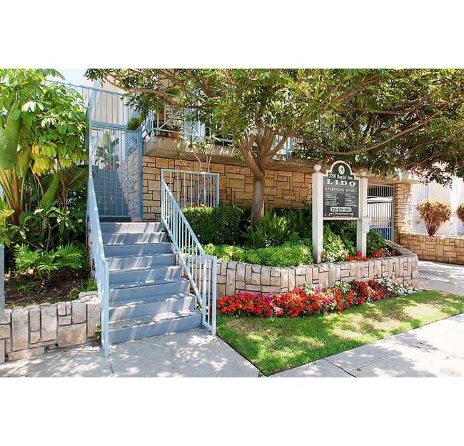 Photo - Lido Apartments - 3750 Bagley Ave