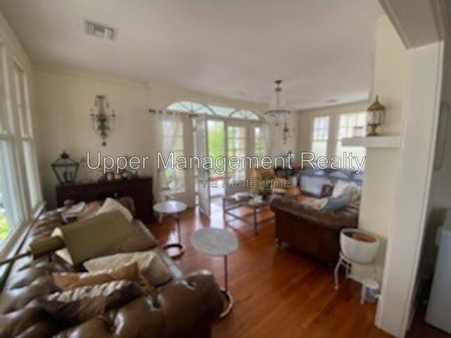 Photo - 2808 Calhoun St