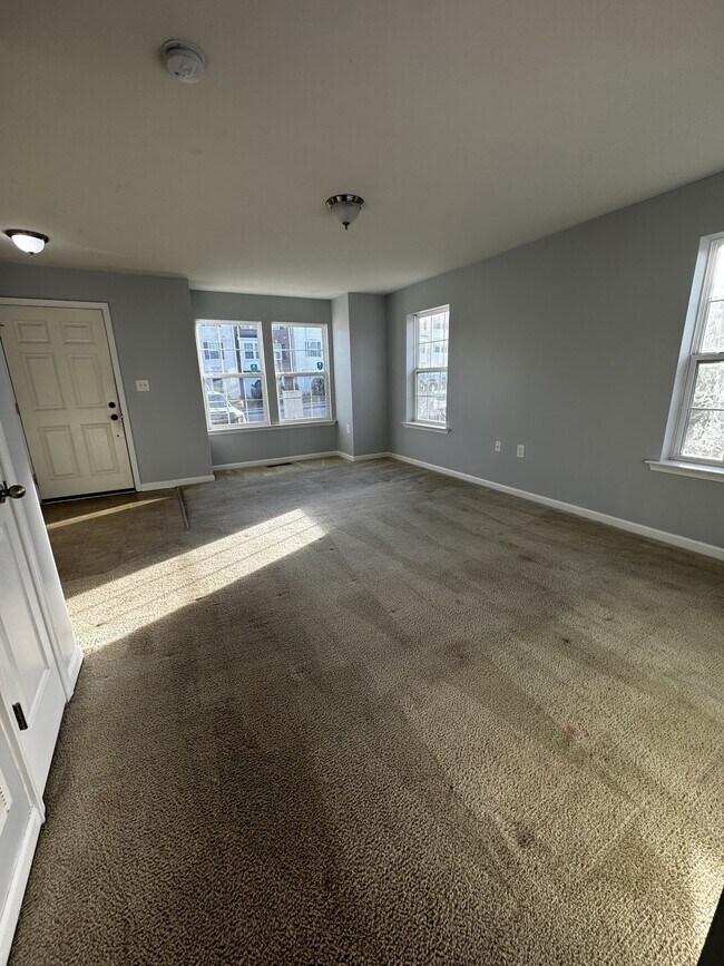 Photo - 113 Carnegie Links Dr