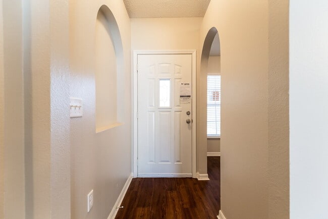 Photo - 2956 Tikimber Way