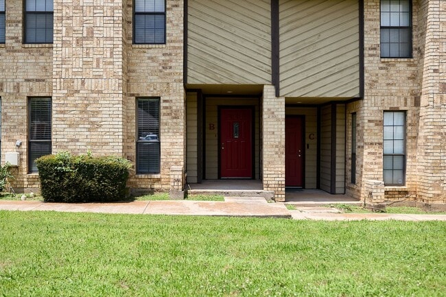 Building Photo - RKB Unit B