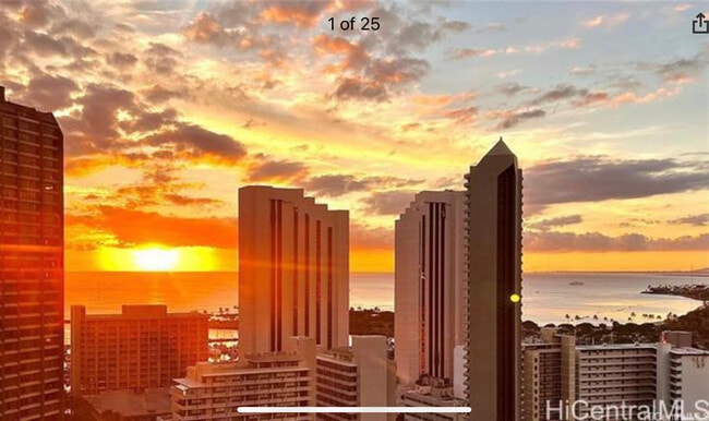 Photo - 411 Hobron Ln Unit 2806 Châteaux Waikiki