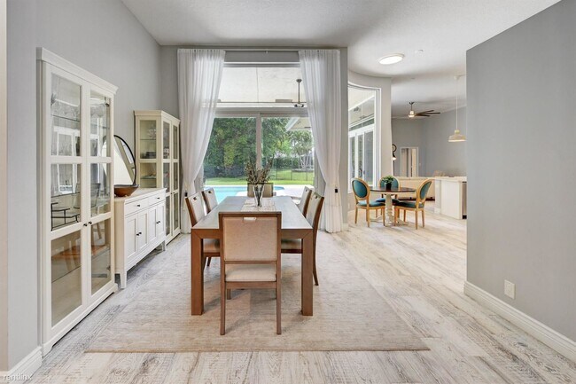 Photo - 5 br, 3 bath House - 6217 NW 102nd Way