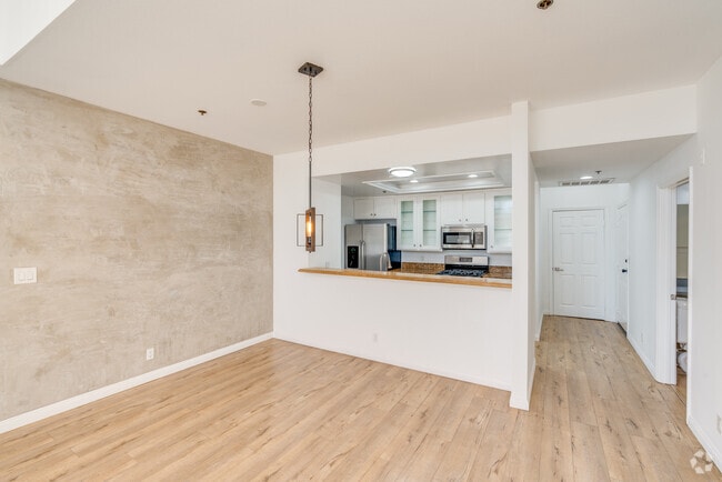 2HAB, 2BA - 1.396SF - La Ventana