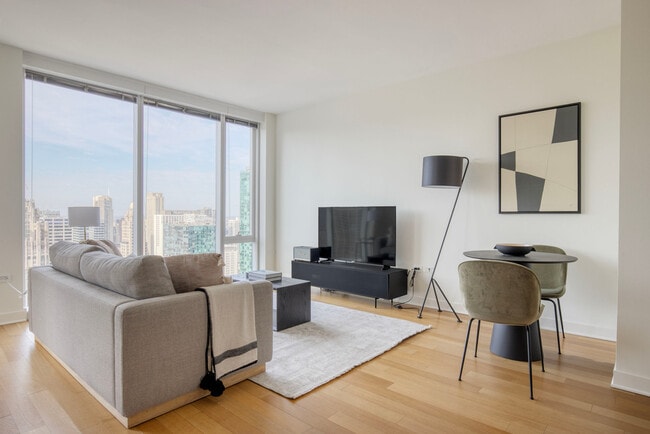 Photo - 340 E North Water St Unidad FL16-ID1364