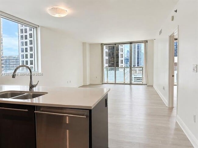 55 SE 6th St