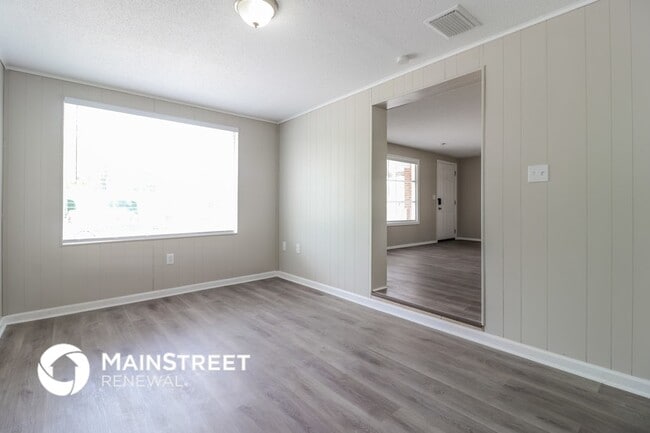 Photo - 3914 Deleuil Ave