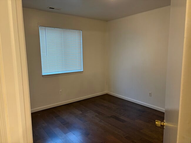 Photo - 15541 Frazho Rd