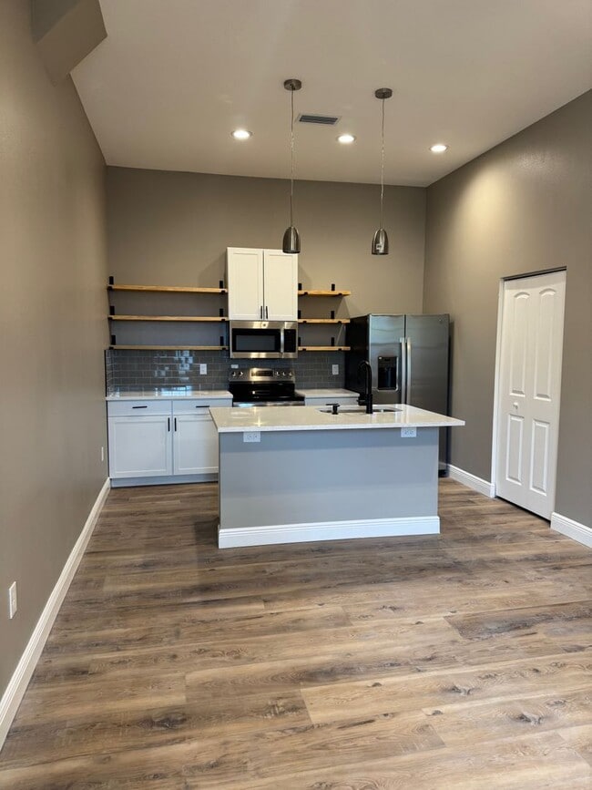 Photo - 923 Hagle Park Rd Unit 923 Hagle Park Rd