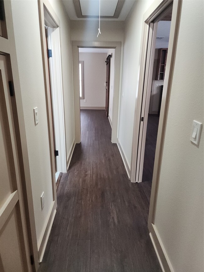 Photo - 1128 Farm to Market Rd 532