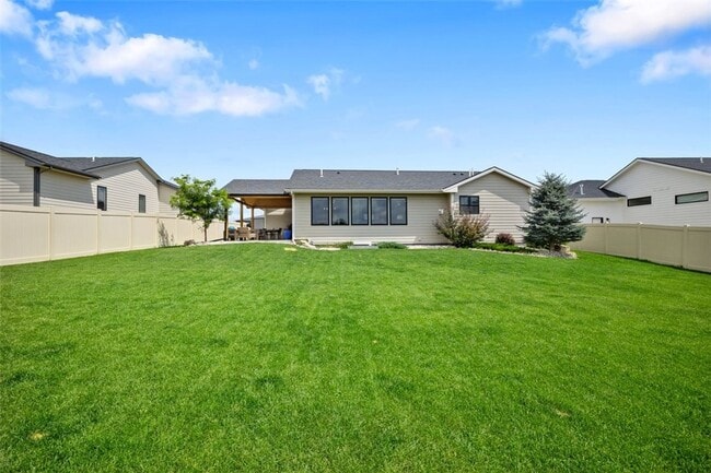 Photo - 4 Bed / 3 Bath Home in Silver Creek Estate...