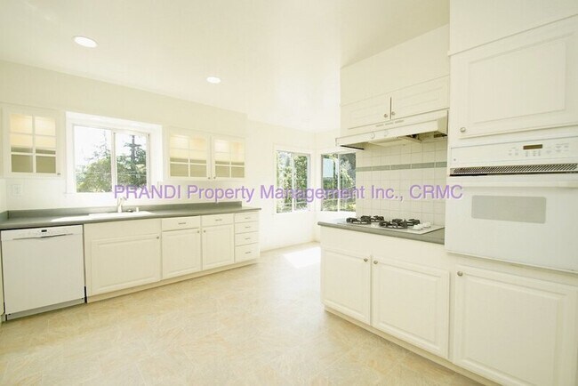 Photo - 3 Robertson Terrace