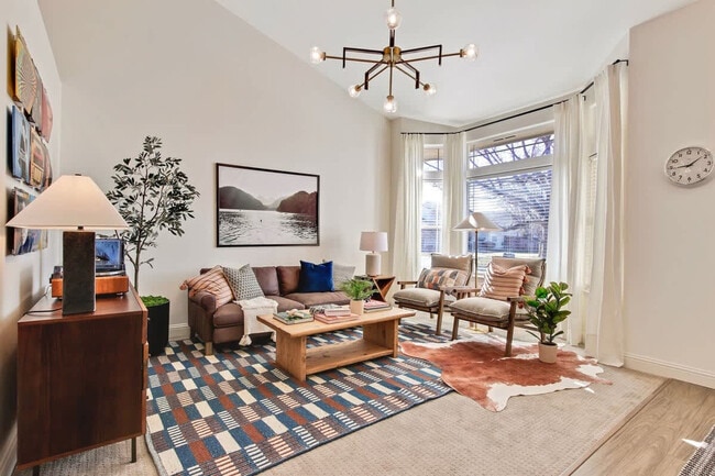 Building Photo - 14498 W Sedona Dr