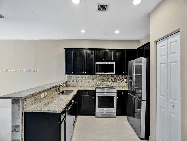 Photo - 8925 NW 102nd Ct