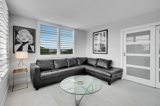 Photo - 3051 N Course Dr