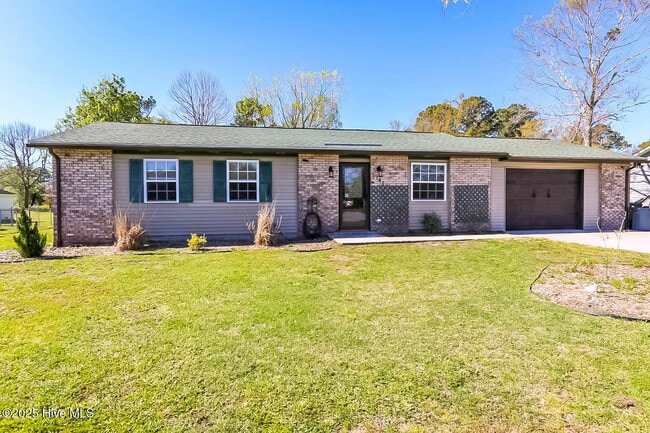 Building Photo - 141 Bayberry Rd Rental